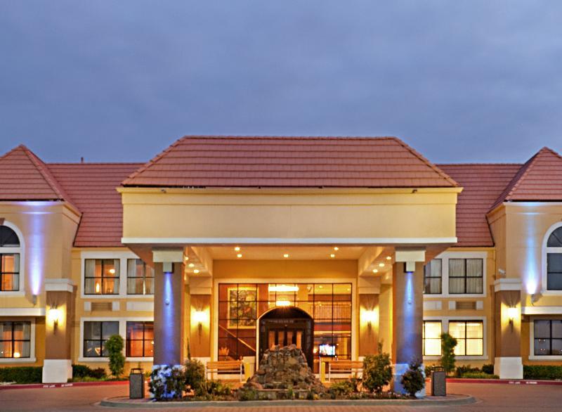 Holiday Inn Express Hotel & Suites Irving Dfw Airport North By Ihg Exteriér fotografie